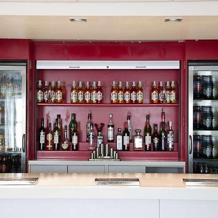 Premier Inn Worthing Seafront Restaurant photo